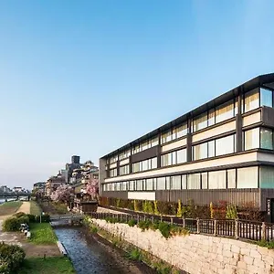 4* מלון Solaria Nishitetsu Premier